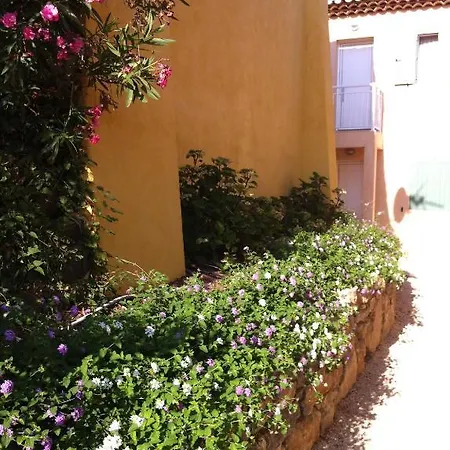 Nyaraló Les Camelias De Julienne *
